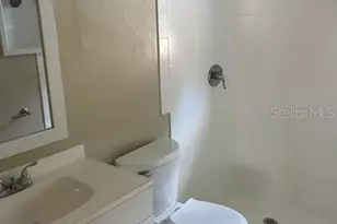 50 Midwest Pkwy, Sarasota, FL 34232 - Photo 13