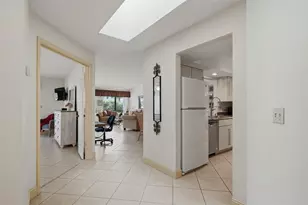 3784 Pinecone Ct, Sarasota, FL 34238 - Photo 5