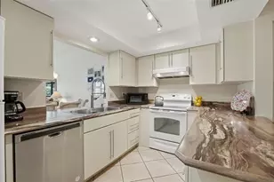 3784 Pinecone Ct, Sarasota, FL 34238 - Photo 19