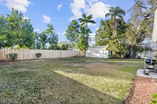 1602 27th St W, Bradenton, FL 34205 - Photo 25