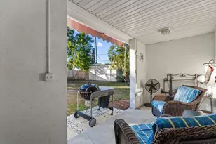 1602 27th St W, Bradenton, FL 34205 - Photo 23