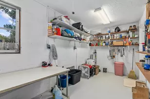 1602 27th St W, Bradenton, FL 34205 - Photo 17