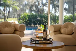 2571 Dick Wilson Dr, Sarasota, FL 34240 - Photo 9