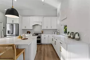 2571 Dick Wilson Dr, Sarasota, FL 34240 - Photo 19