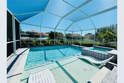 15207 Searobbin Drive, Lakewood Ranch, FL 34202 - Photo 3