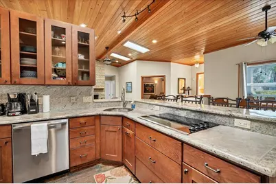 416 Sunset Drive, Venice, FL 34285 - Photo 11