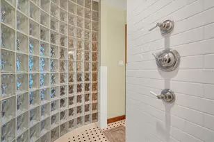 416 Sunset Dr, Venice, FL 34285 - Photo 19