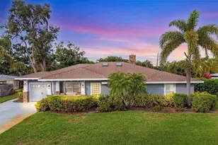 416 Sunset Dr, Venice, FL 34285 - Photo 3
