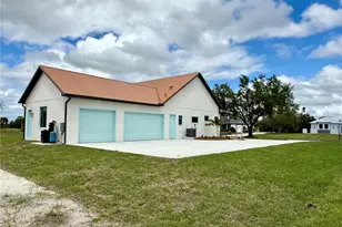 520 Woodstork Ln, Punta Gorda, FL 33982 - Photo 3