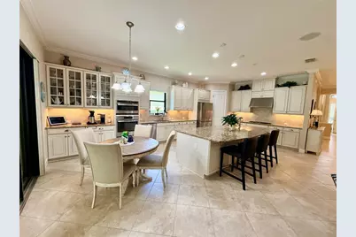 10107 Wicker Park Place, Palmetto, FL 34221 - Photo 9