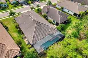 10107 Wicker Park Pl, Palmetto, FL 34221 - Photo 19