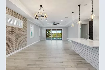 1010 Crosswind Avenue, Sarasota, FL 34240 - Photo 5