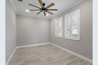 1010 Crosswind Avenue, Sarasota, FL 34240 - Photo 19