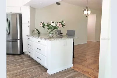 1664 Starling Drive #101, Sarasota, FL 34231 - Photo 3