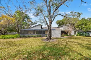 4689 Oak Forest Dr E, Sarasota, FL 34231 - Photo 41