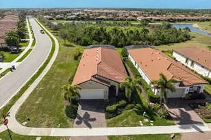 10209 Fiddlewood Dr, Venice, FL 34293 - Photo 43