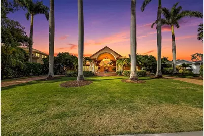 1749 Sandalwood Drive, Sarasota, FL 34231 - Photo 3