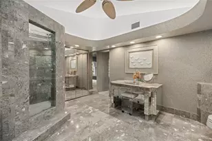 1749 Sandalwood Dr, Sarasota, FL 34231 - Photo 29