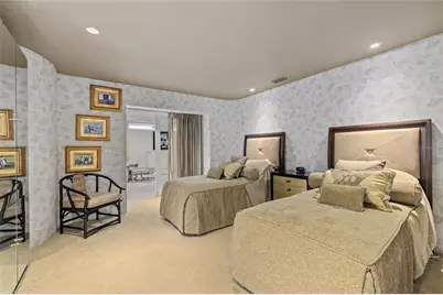 1749 Sandalwood Drive, Sarasota, FL 34231 - Photo 39
