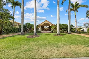 1749 Sandalwood Dr, Sarasota, FL 34231 - Photo 5