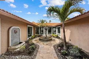 1749 Sandalwood Dr, Sarasota, FL 34231 - Photo 9
