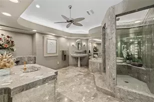 1749 Sandalwood Dr, Sarasota, FL 34231 - Photo 27