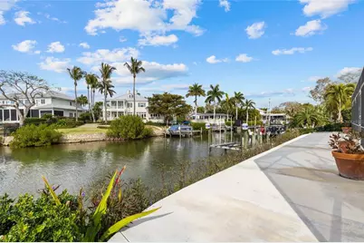 1749 Sandalwood Drive, Sarasota, FL 34231 - Photo 45