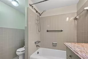 245 Center Rd, Venice, FL 34285 - Photo 21
