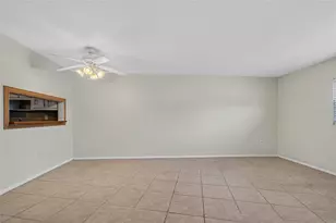 245 Center Rd, Venice, FL 34285 - Photo 3