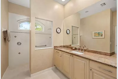 3130 Walter Travis Drive, Sarasota, FL 34240 - Photo 17