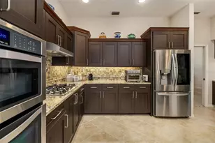 3130 Walter Travis Dr, Sarasota, FL 34240 - Photo 25