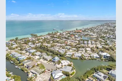 155 Crescent Drive, Anna Maria, FL 34216 - Photo 9