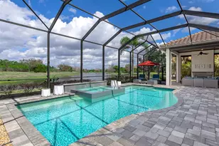 16613 Berwick Terrace, Lakewood Ranch, FL 34202 - Photo 3