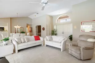 4364 Presidential Ave Cir E, Bradenton, FL 34203 - Photo 7