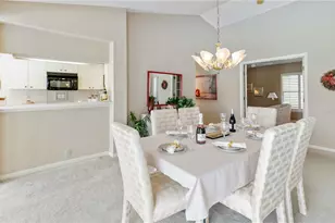 4364 Presidential Ave Cir E, Bradenton, FL 34203 - Photo 9