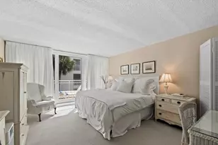 5055 Gulf of Mexico Dr, Longboat Key, FL 34228 - Photo 15