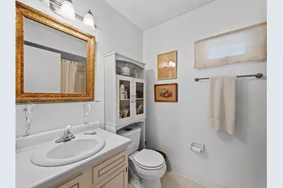 5055 Gulf Of Mexico Drive #421, Longboat Key, FL 34228 - Photo 17