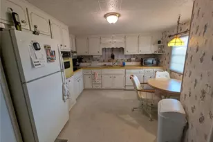 107 48th Ave Dr W, Bradenton, FL 34207 - Photo 5