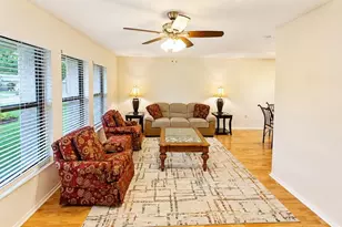 1526 Georgetowne Ln, Sarasota, FL 34232 - Photo 7