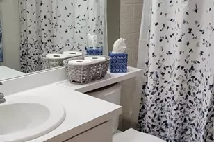 1526 Georgetowne Ln, Sarasota, FL 34232 - Photo 13