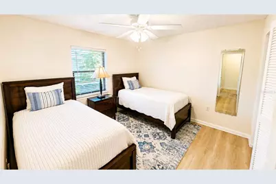1526 Georgetowne Lane, Sarasota, FL 34232 - Photo 25