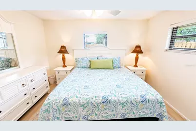 1526 Georgetowne Lane, Sarasota, FL 34232 - Photo 23