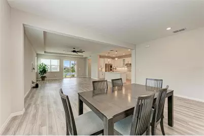 3519 74th Avenue Circle E, Sarasota, FL 34243 - Photo 9