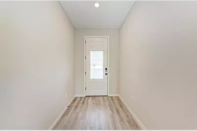 3519 74th Avenue Circle E, Sarasota, FL 34243 - Photo 5