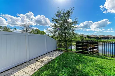 3519 74th Avenue Circle E, Sarasota, FL 34243 - Photo 35