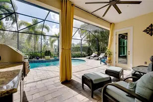 12235 Thornhill Ct, Lakewood Ranch, FL 34202 - Photo 5