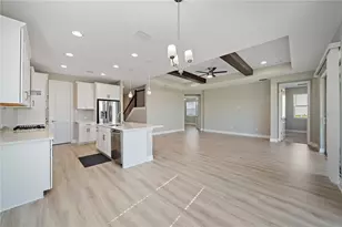 4749 Antrim Dr, Sarasota, FL 34240 - Photo 9