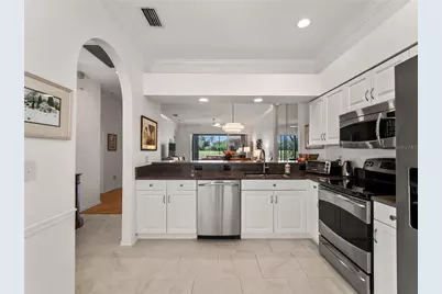 5204 Mahogany Run Avenue, Sarasota, FL 34241 - Photo 9