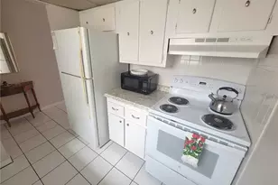 2727 75th St W, Bradenton, FL 34209 - Photo 7