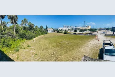 11 N Hollywood Avenue, Daytona Beach, FL 32118 - Photo 1